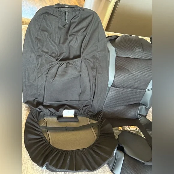 Skechers Memory Foam comfort Black Car Seat Covers Front Seats - Picture 4 of 6